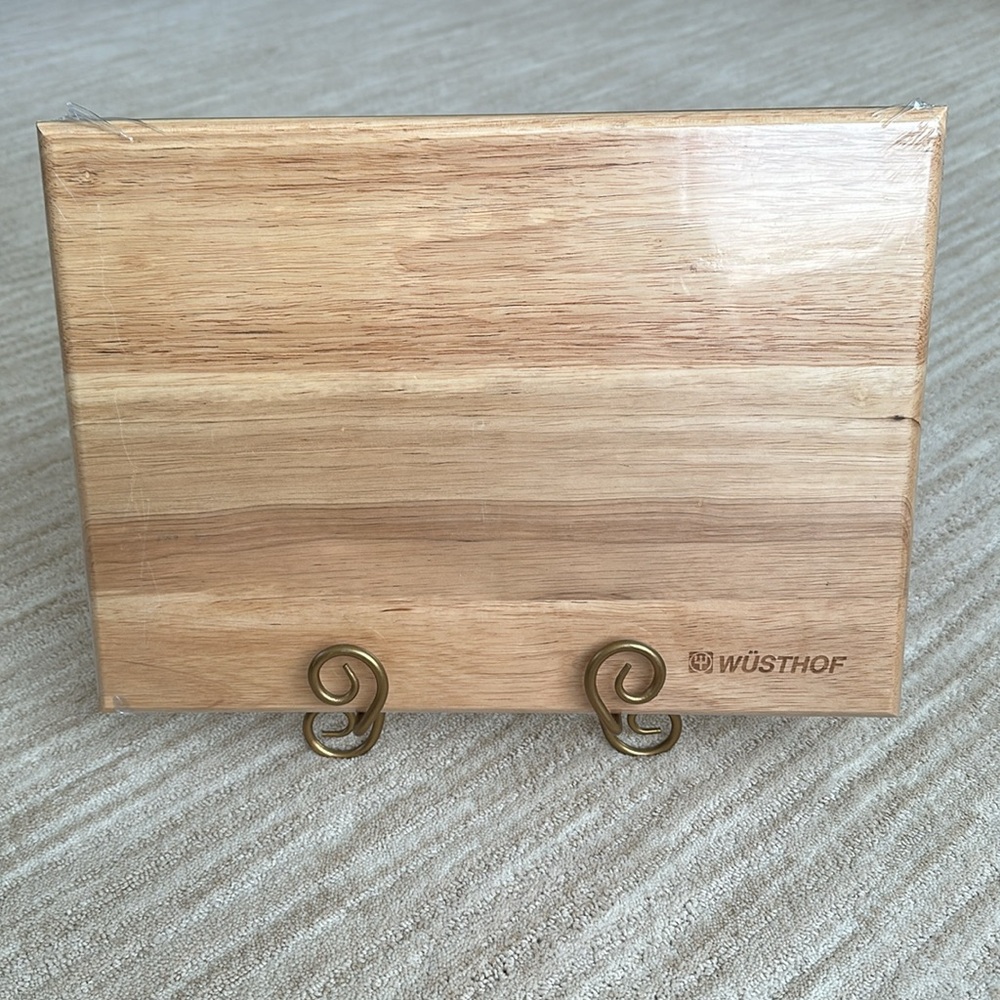 New Wüsthof Wooden Cutting Board 10 x 14 Inch